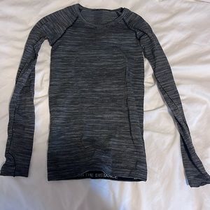 Lululemon long sleeve swifty techs